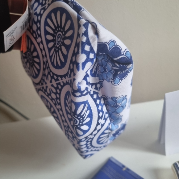 Estee lauder limited edition Lipstick bundle skincare pouch Cosmetics bag travel - Picture 13 of 16